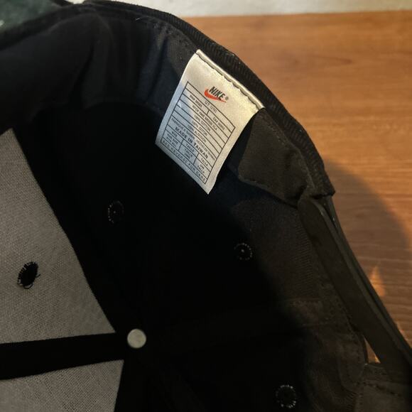 Vintage Nike Black And Orange 90’s Swoosh SnapBack Baseball Cap Hat - Picture 3 of 4